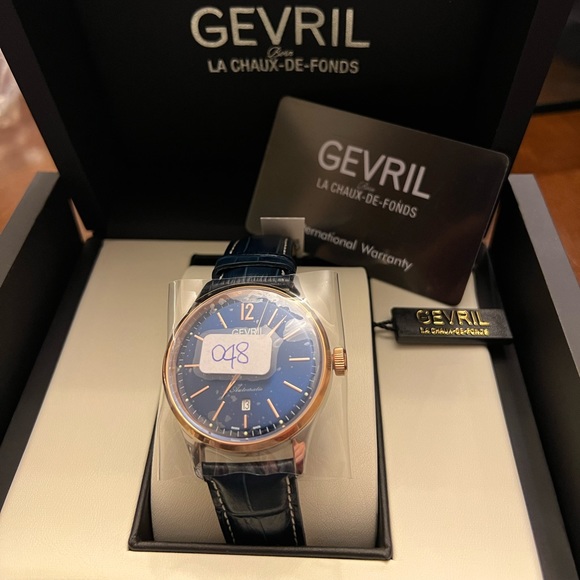 Gevril Luxury dress watch - Picture 7 of 8